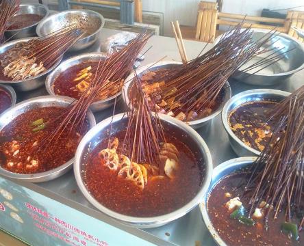 四川特色小吃，看起來(lái)很有油吃起來(lái)很香