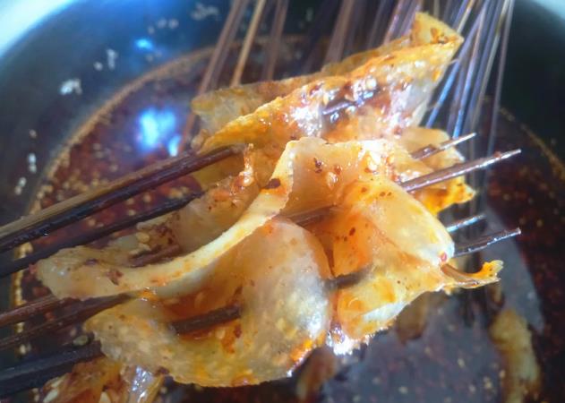 四川特色小吃，看起來(lái)很有油吃起來(lái)很香