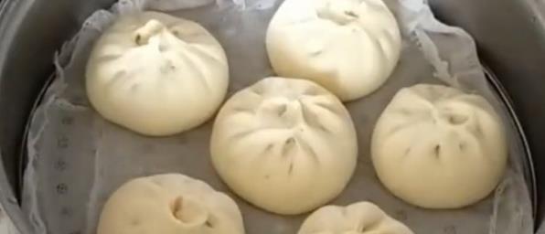 香菇肉餡包子的做法，蓬松暄軟，吃著太香了