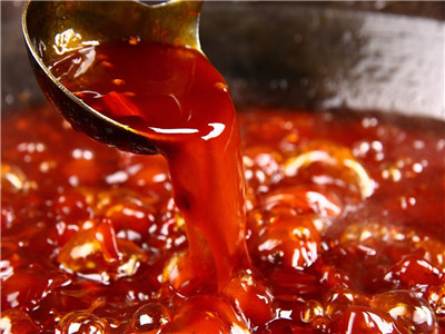 重慶火鍋底料技術培訓哪家好？熬制所提供教學