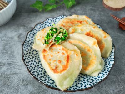 成都哪里可以培訓韭菜盒子技術？小吃技術培訓學校