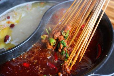 餐飲小吃培訓(xùn)創(chuàng)業(yè)，哪里可以學(xué)習(xí)串串香技術(shù)培訓(xùn)？