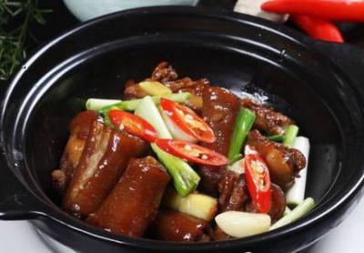 砂鍋菜技術培訓班哪家好？蜀味緣小吃培訓學校助您成就財富夢想